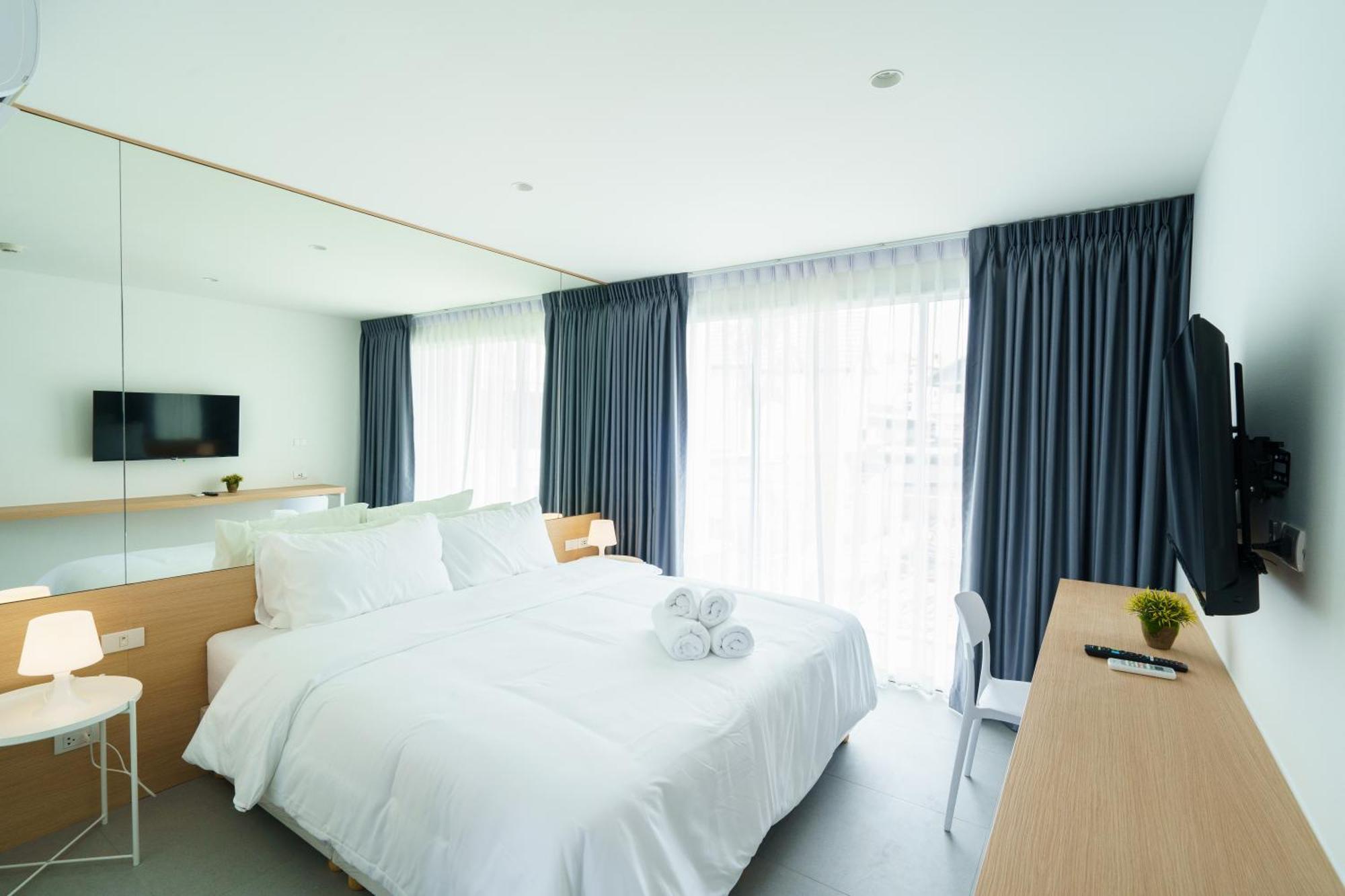 Lis Hotel Chiangmai Chiang Mai Exteriör bild