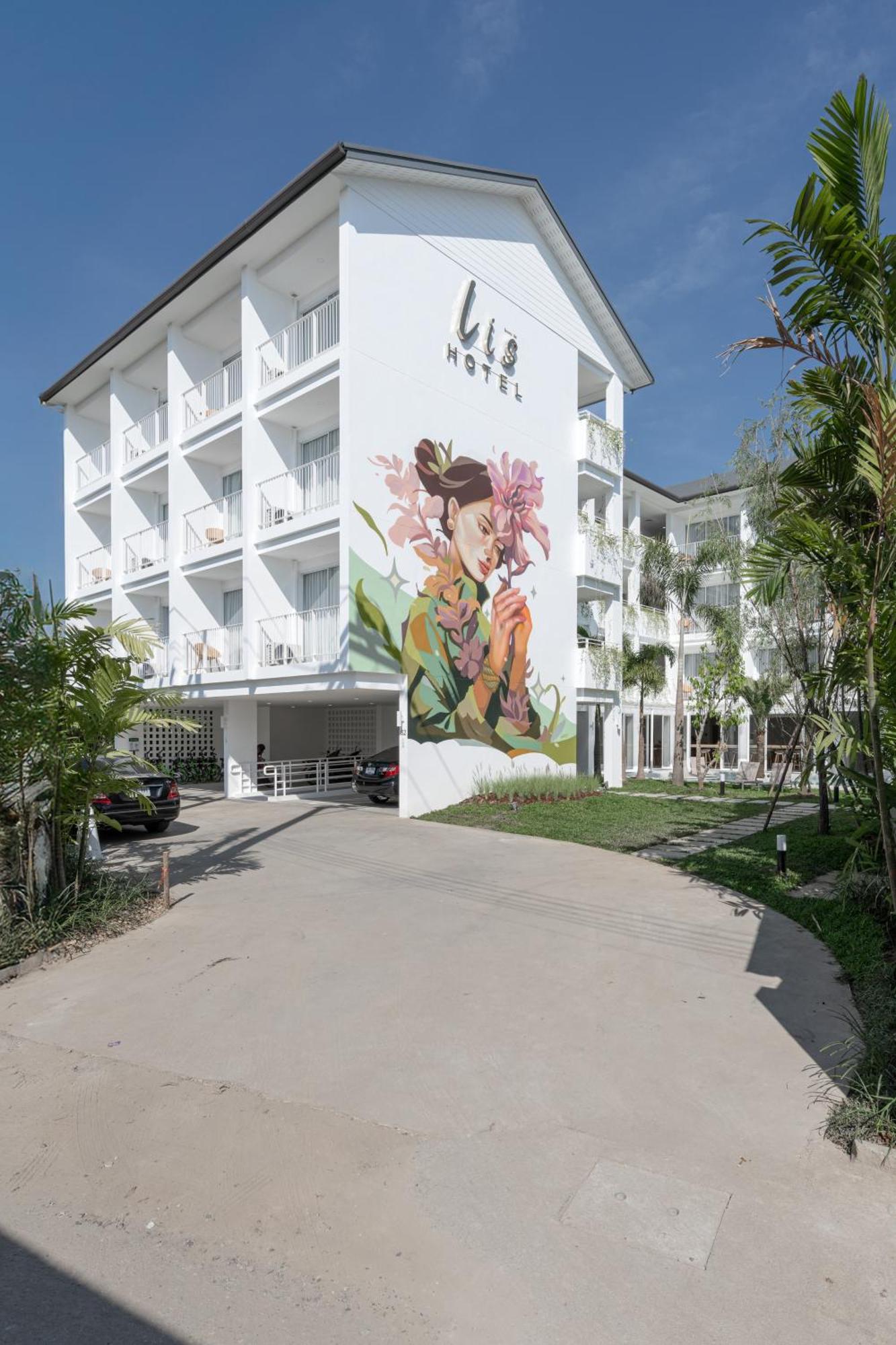 Lis Hotel Chiangmai Chiang Mai Exteriör bild