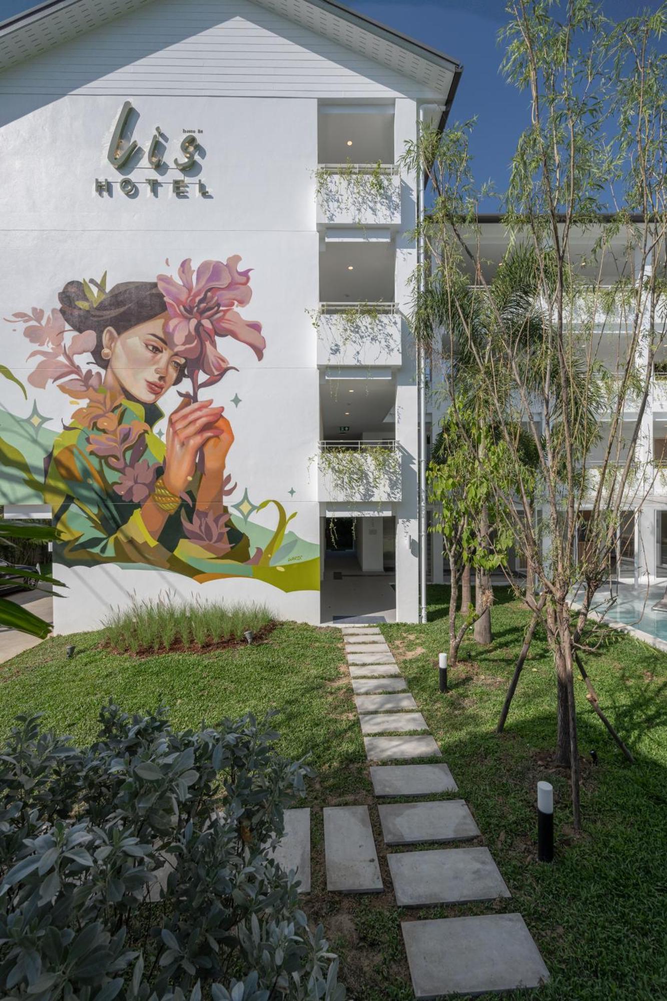 Lis Hotel Chiangmai Chiang Mai Exteriör bild